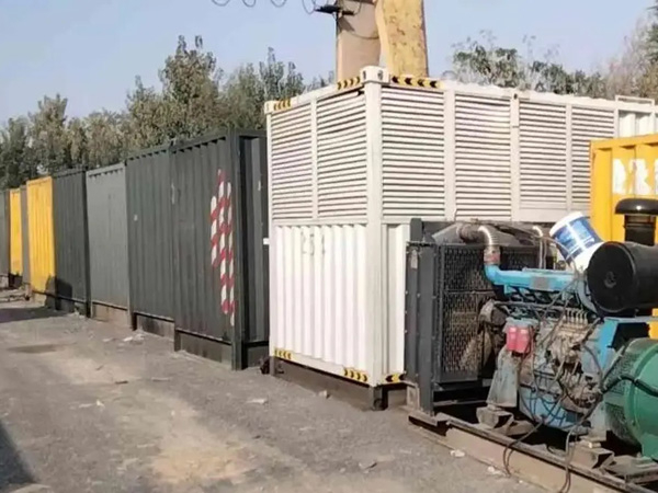大路镇200KW柴油发电机机组每小时油耗是多少？
