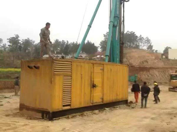 大路镇如何判断水冷式机油散热器密封件是否需要更换？